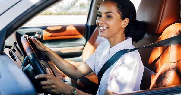 Driving assistance systems, driver's license exchange and general inspection - these innovations apply to the vehicle fleet in 2024